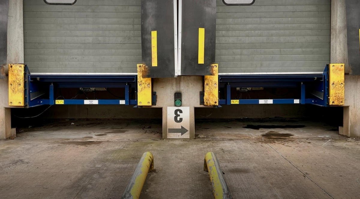 The existing swing lip levellers were supplied by Armo 18 years ago and are still going strong!